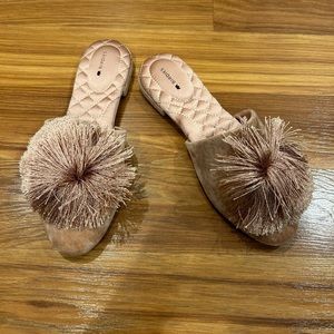 Never Worn Birdies Pink Slippers